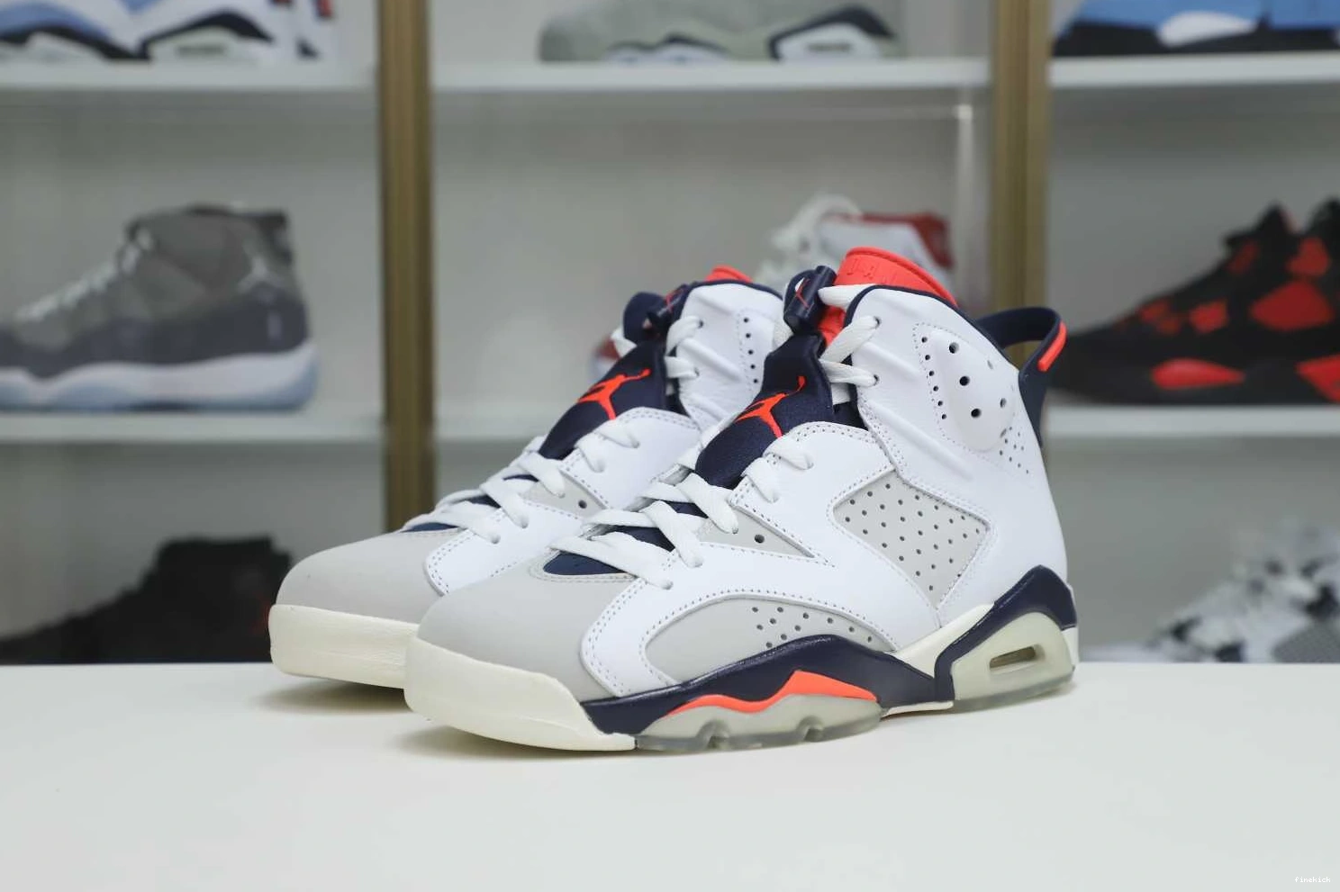 AIR 6 JORDAN RETRO 'TINKER' 1110